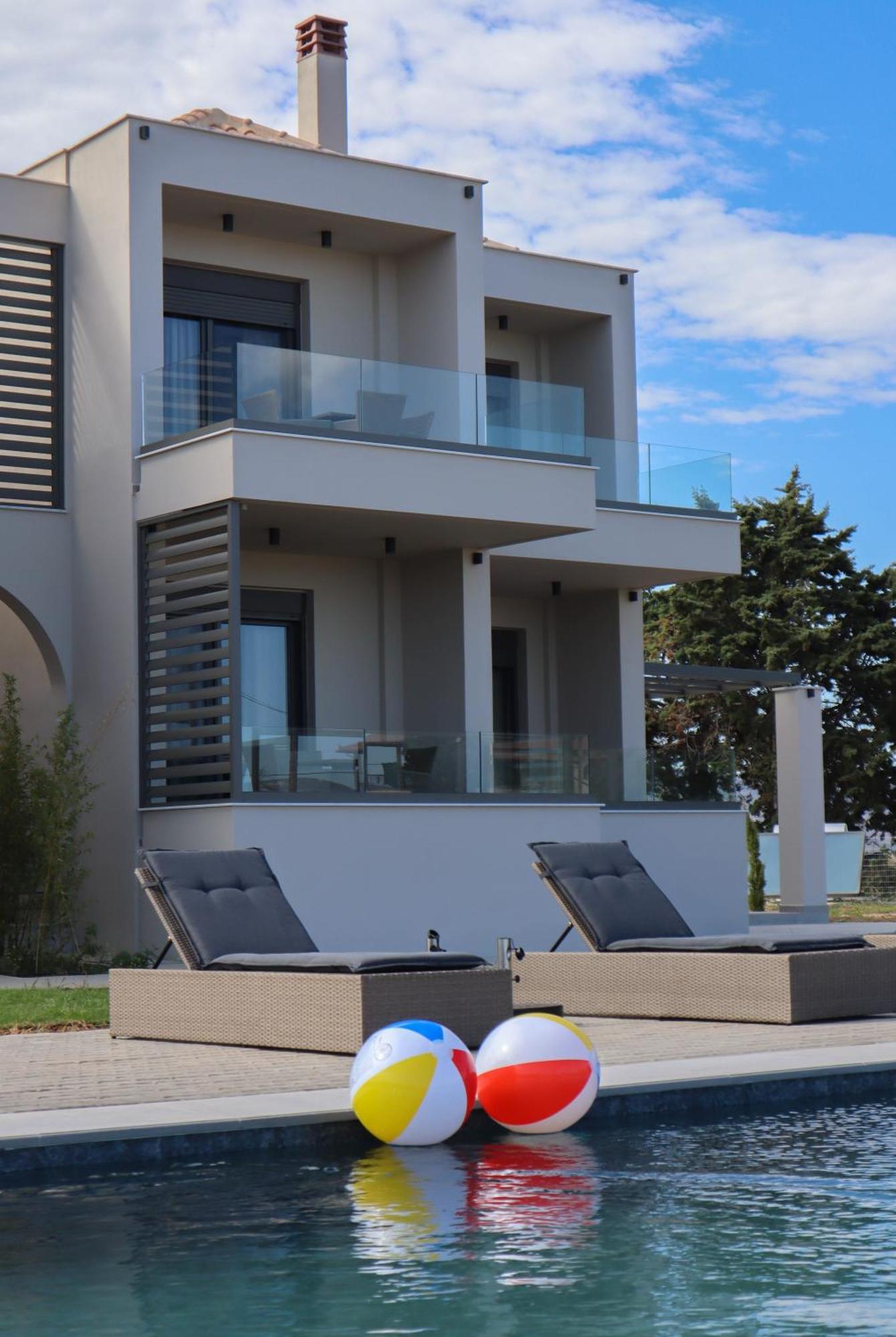 Almyres Luxurious Residences * Míloi